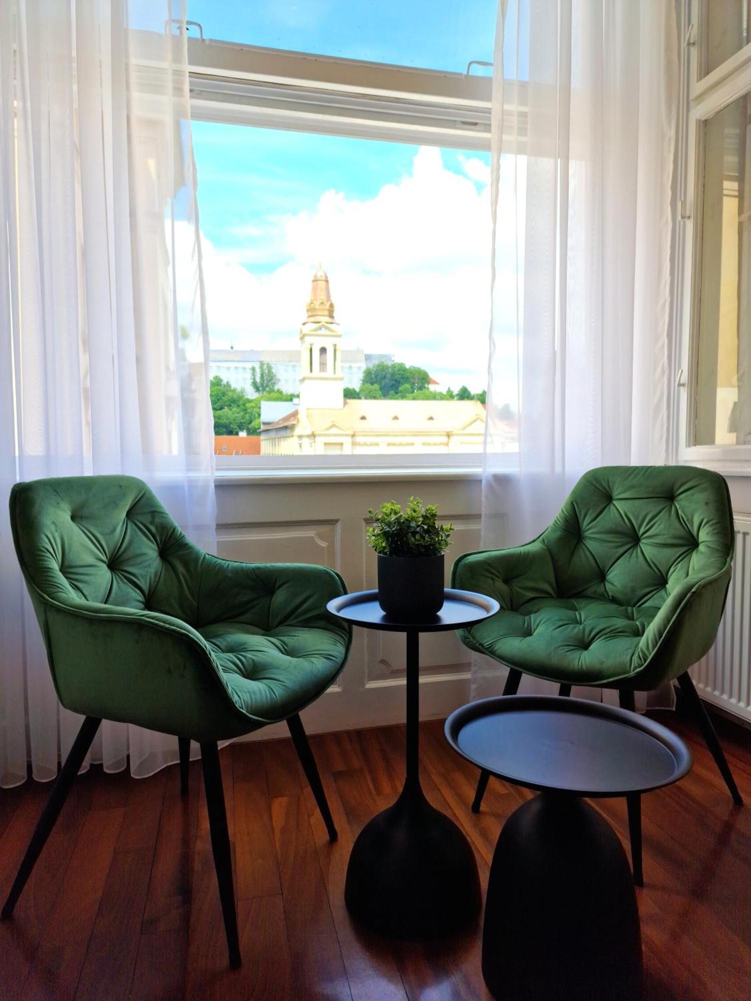 Exclusive View Cvjetni Trg Zagreb
